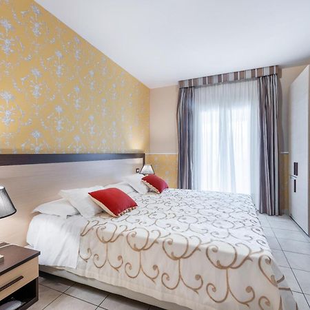 Hotel De La Ville Relais Fiumicino Dış mekan fotoğraf